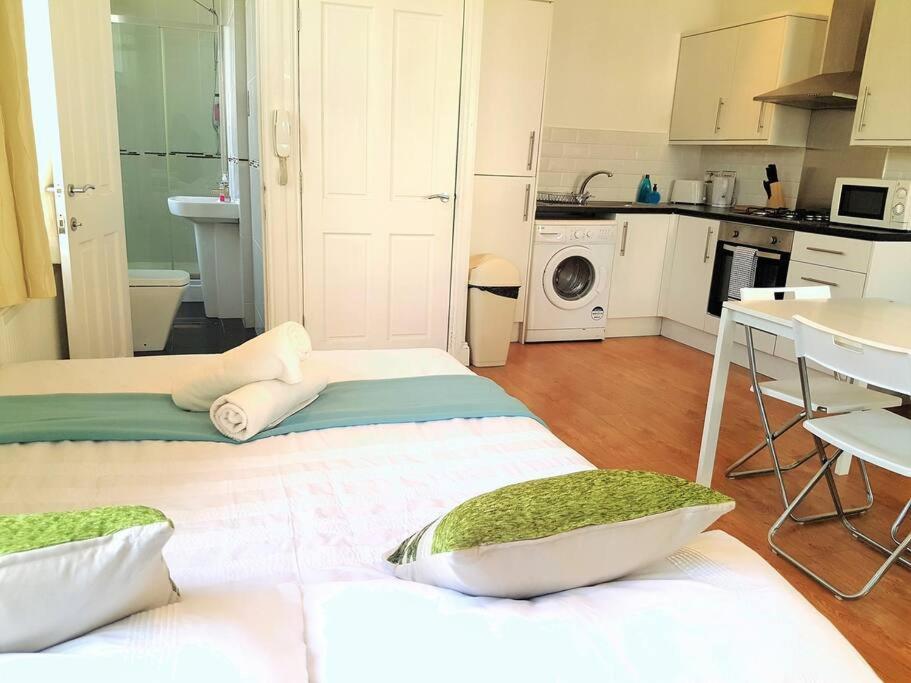 Excellent Studio Flat In London Exterior foto